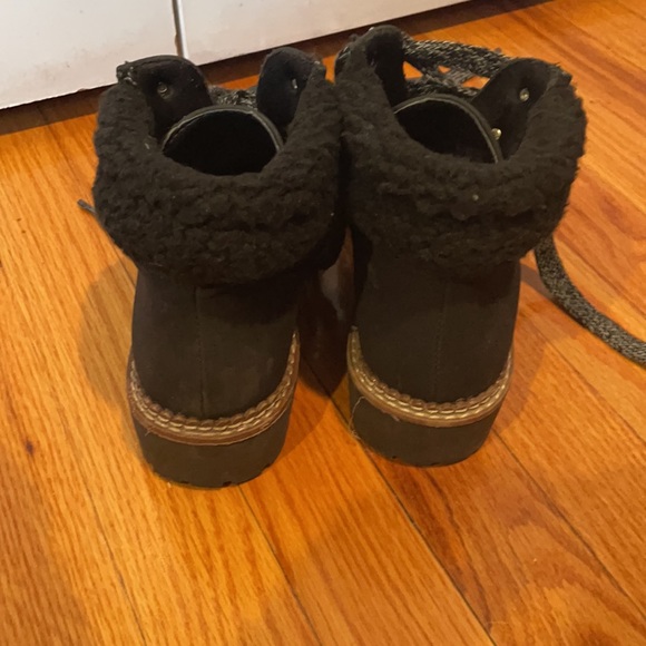 Boots - Picture 3 of 3